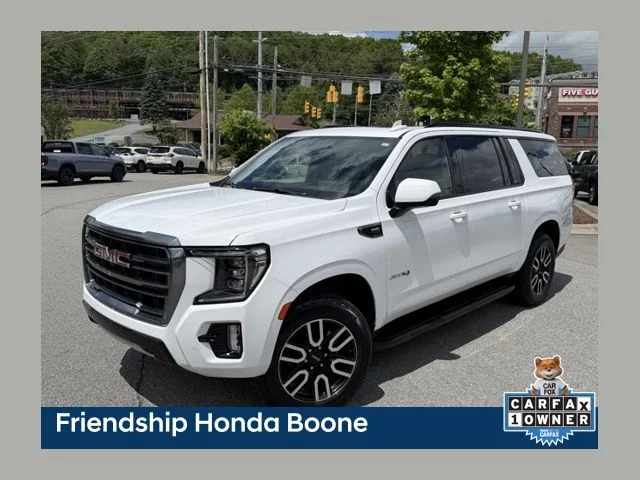 Used 2022 White GMC AT4 image 1