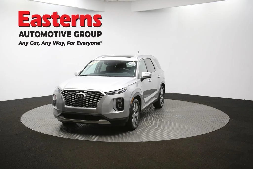 Used 2022 Silver Hyundai SEL image 53