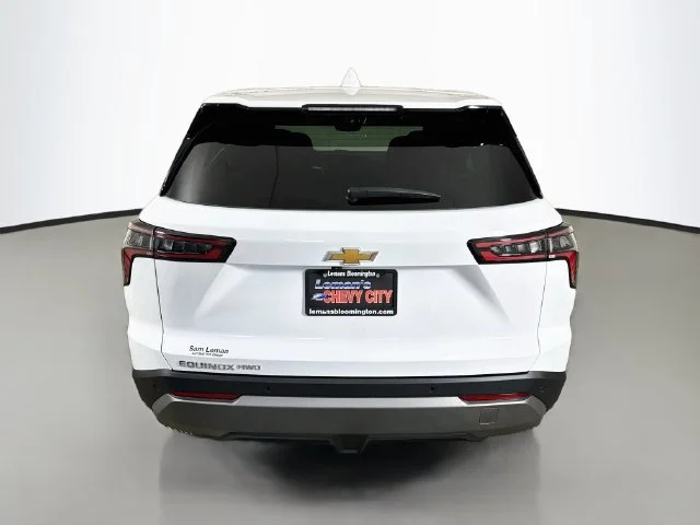 New 2027 Summit White Chevrolet LT image 7