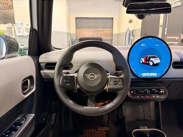 2025 MINI Hardtop 4 Door S - Photo 22