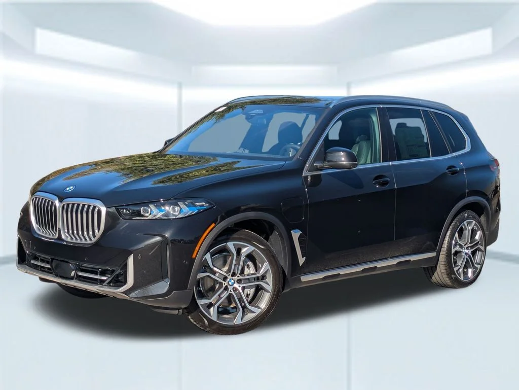 2026 BMW X5 xDrive50e's photo