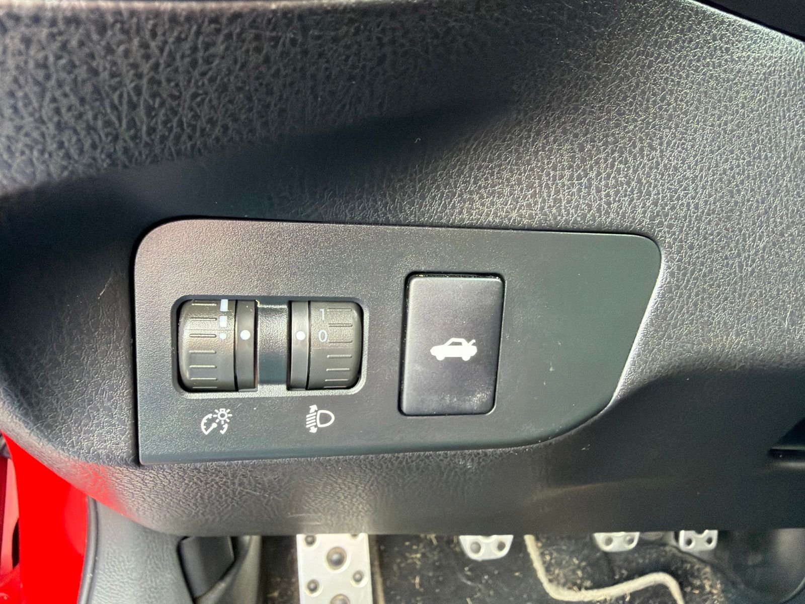 Used 2014 Red Subaru Limited image 13