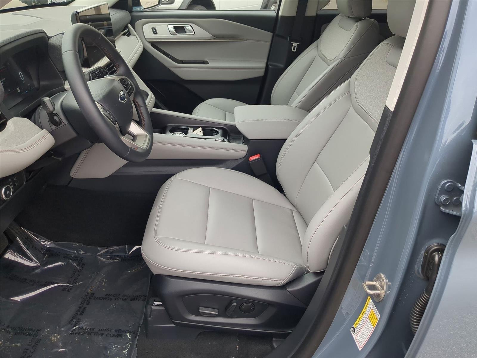 New 2026 Vapor Blue Metallic FORD Active image 17