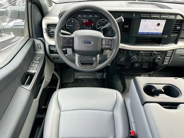 New 2024 Oxford White Ford XL image 14