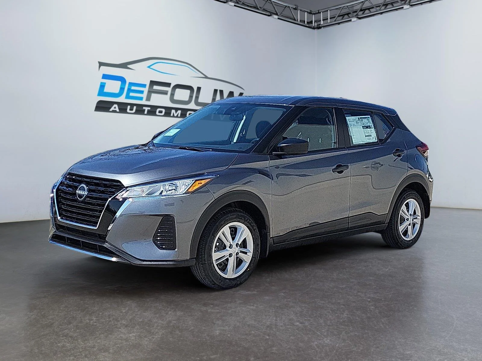 Certified Used 2025 Gun Metallic Nissan S image 7