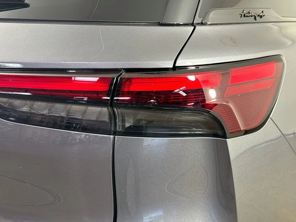 Certified Used 2026 Gray INFINITI Autograph image 37