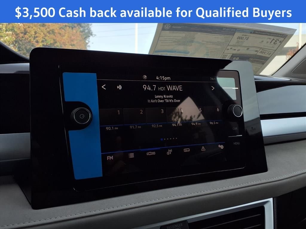 2025 Volkswagen Taos SE - Photo 7