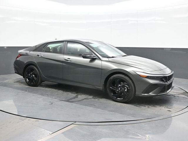 New 2026 Gray Hyundai SEL Sport image 7