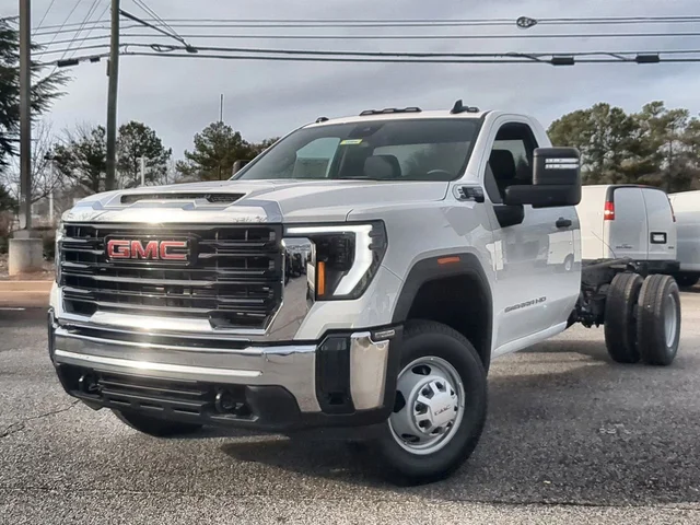2026 GMC Sierra 3500 HD Chassis Cab Pro