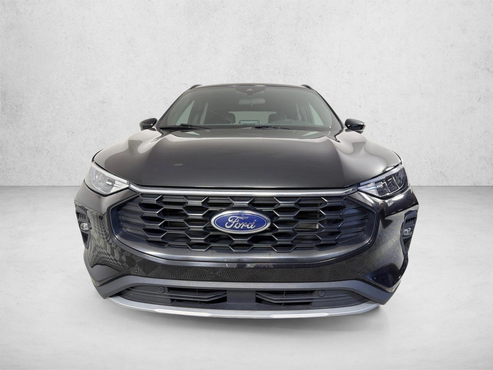 Used 2025 Agate Black Metallic Ford ST-Line Select image 8
