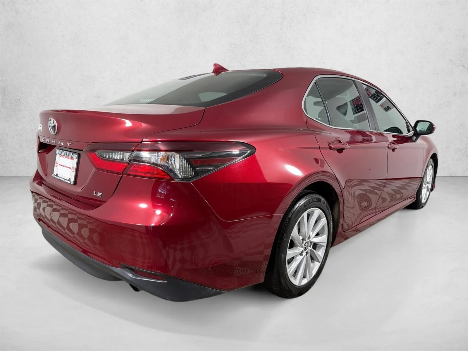 Used 2022 Red Toyota LE image 3
