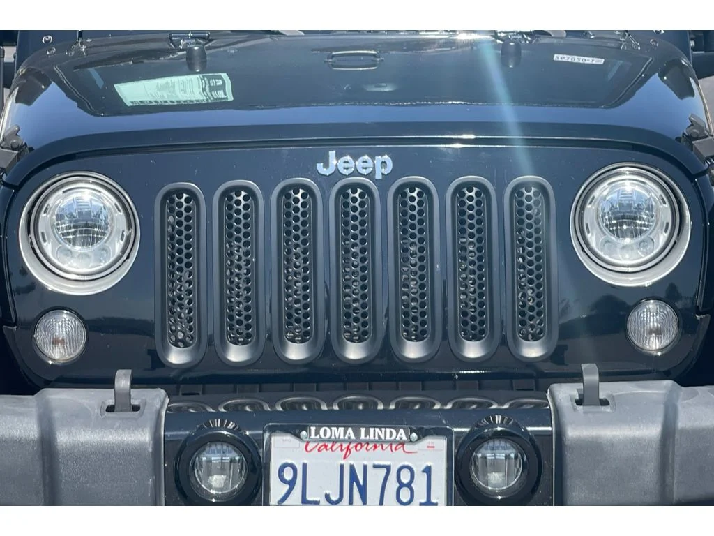 Used 2017 Black Clearcoat Jeep Sahara image 40