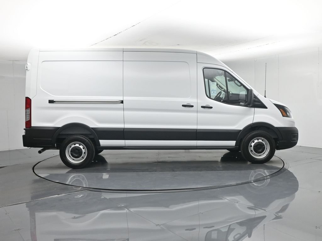 New 2026 Oxford White Ford Base image 23
