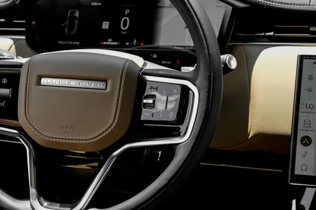 New 2026 Fuji White Land Rover SE image 23