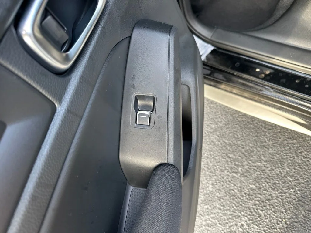 2026 Honda Civic Hatchback Sport - Photo 13