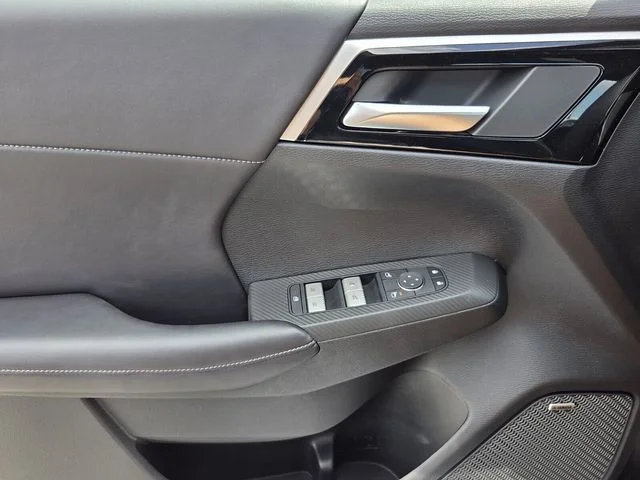 New 2026 Gray Mitsubishi LE 1.5T 2WD image 11