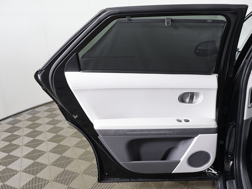 2025 Hyundai IONIQ 5 Limited - Photo 29