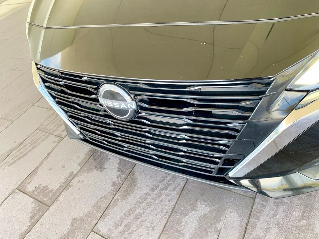 Used 2023 Black Nissan 2.5 S image 2