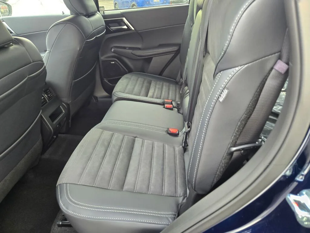 New 2026 Blue Mitsubishi SE 1.5T S-AWC image 12
