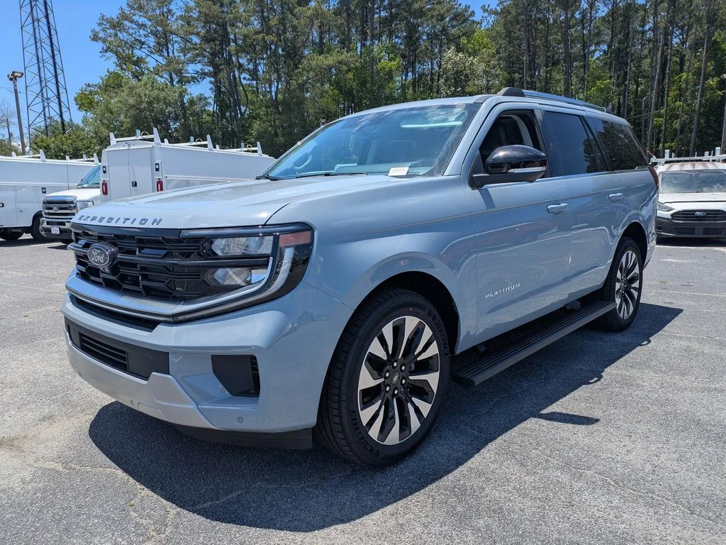 New 2026 Glacier Gray Metallic Tri-Coat Ford Platinum image 8