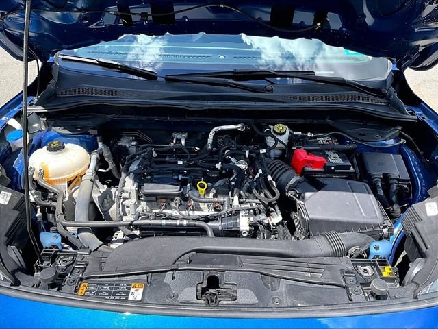 Used 2022 Blue Ford SE image 10
