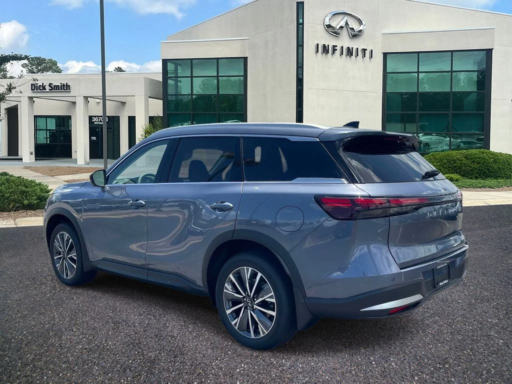 New 2027 Blue INFINITI LUXE image 4