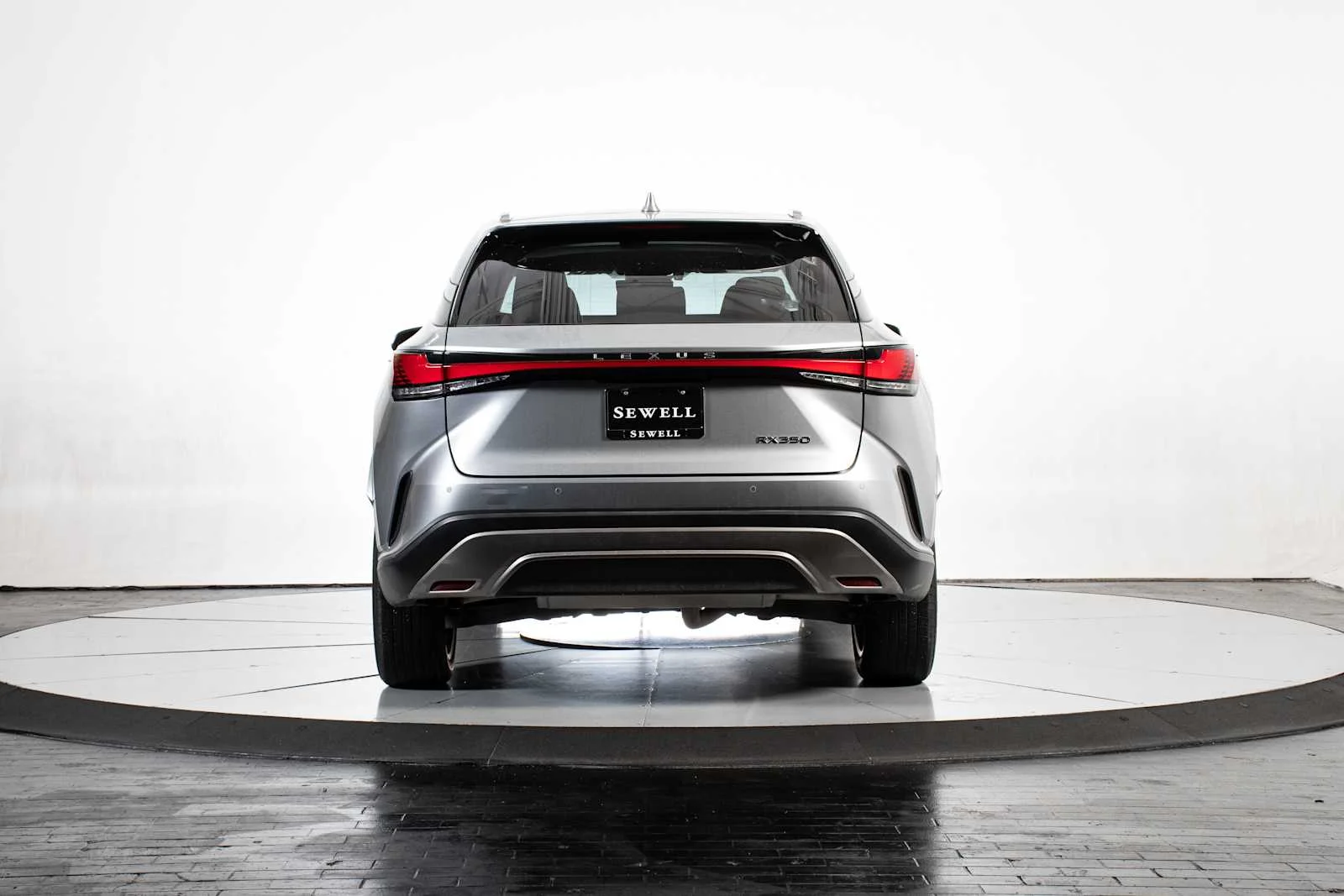 Certified Used 2023 IRIDIUM Lexus Premium Plus image 4