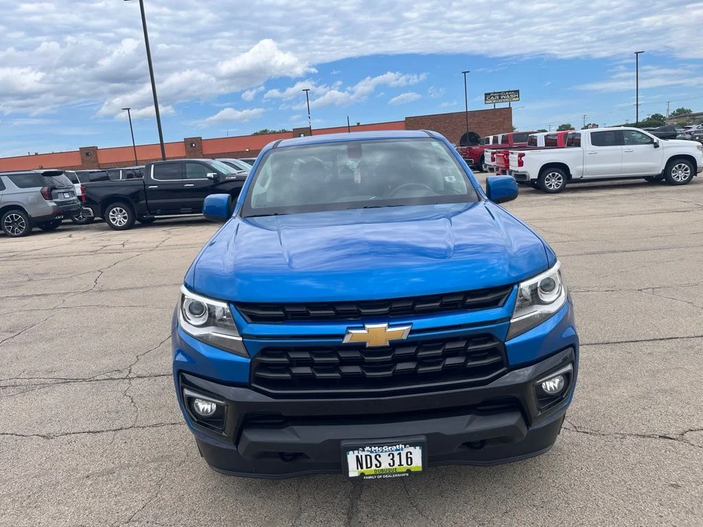 Used 2022 Blue Chevrolet LT image 9