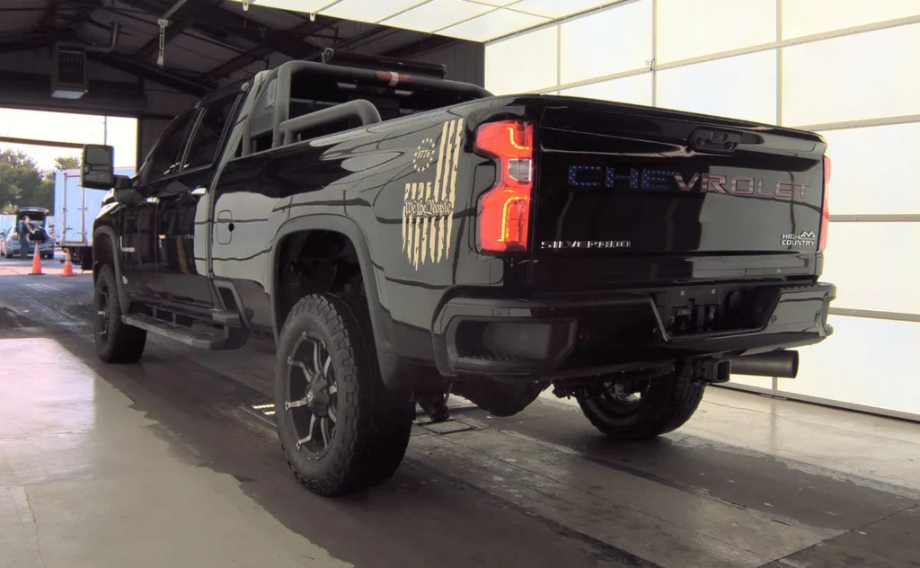 Used 2022 Black Chevrolet High Country image 6