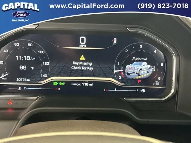 Used 2024 White GMC Denali image 26