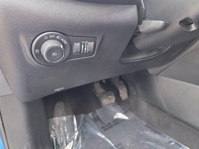 Certified Used 2023 Laser Blue Pearlcoat Jeep Limited image 21