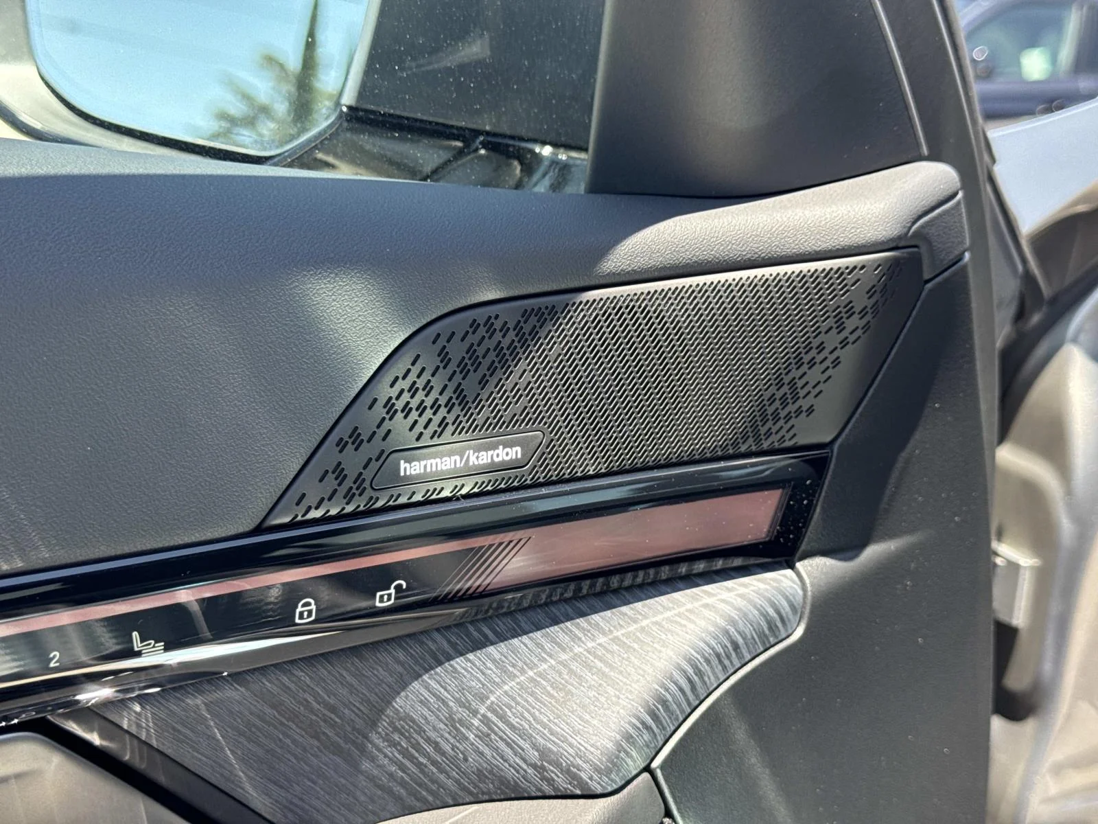New 2027 Oxide Grey Metallic BMW 530i Sedan image 23