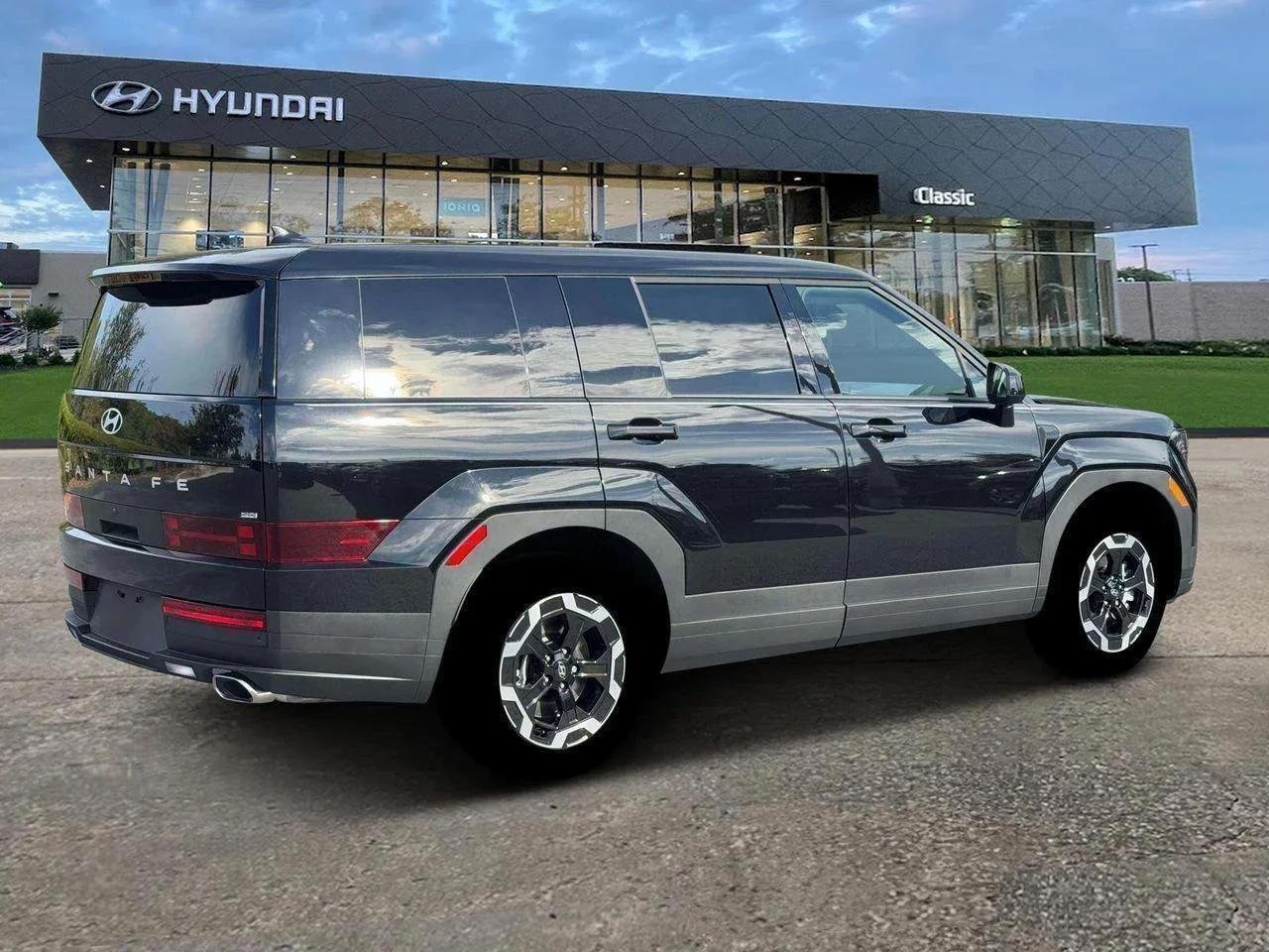 New 2026 Phantom Black Hyundai SE image 8