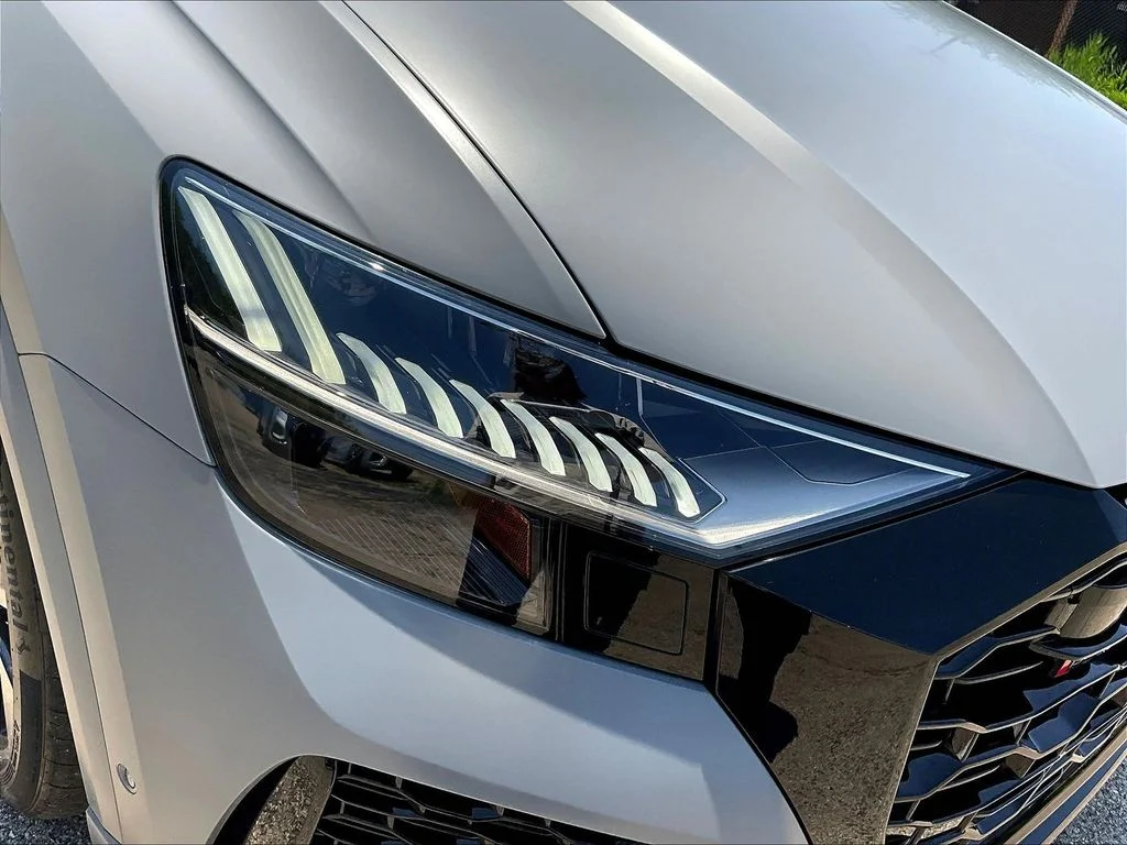Used 2023  Audi 4.0T image 32