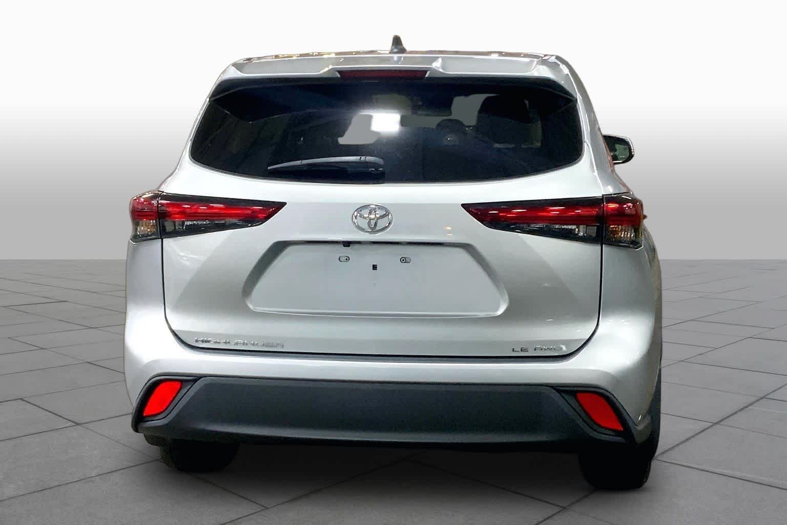 Used 2023 Celestial Silver Metallic Toyota LE image 5