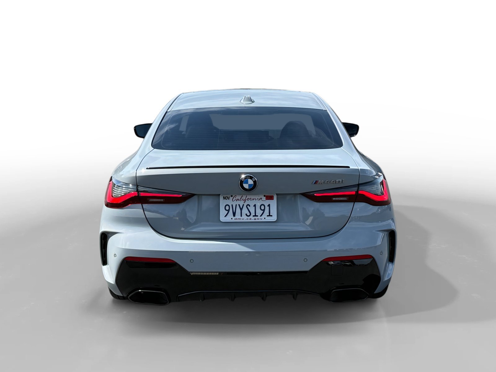 Used 2024 Gray Metallic BMW M440i image 4