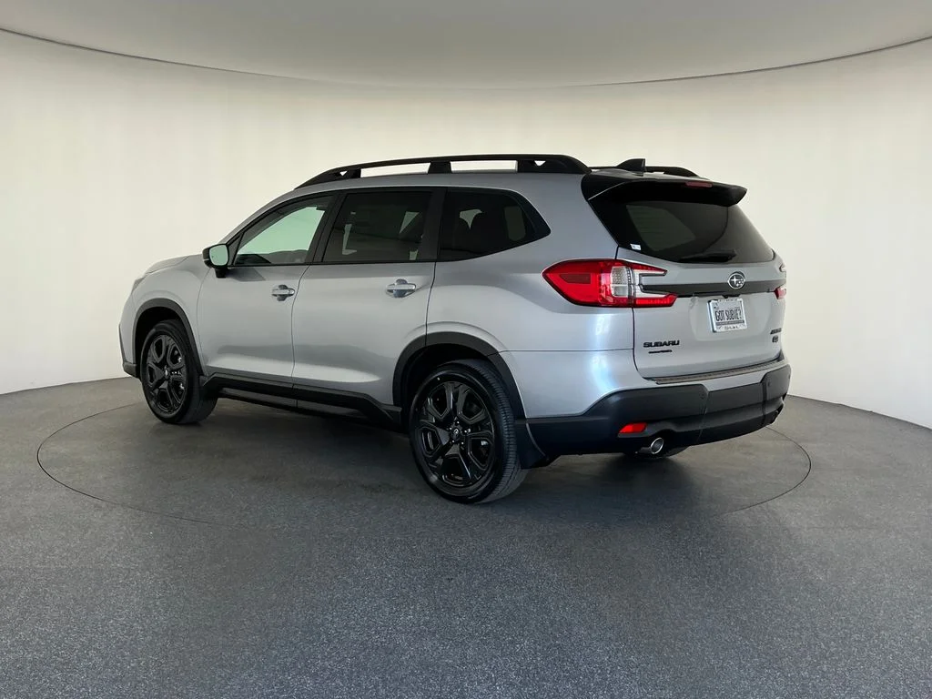 New 2026 ICE SILVER METALLIC Subaru Onyx Edition Touring 7-Passenger image 7