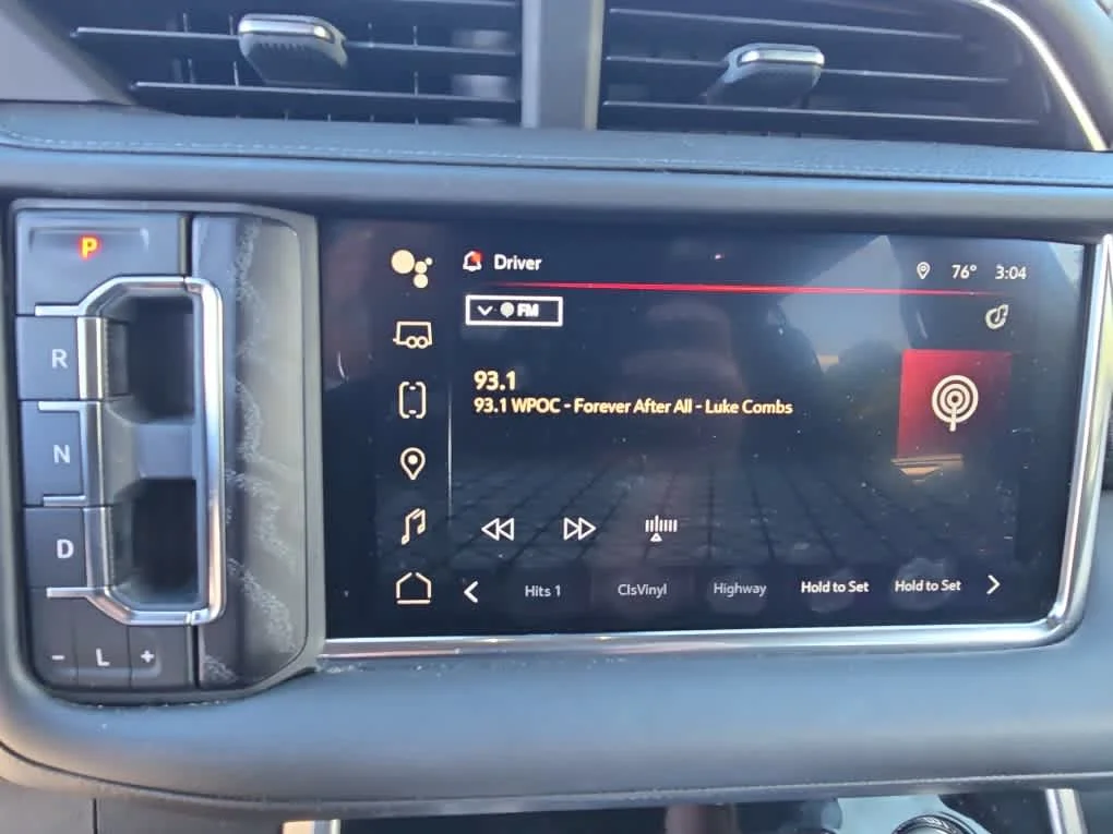 Used 2023 Summit White GMC Denali image 23