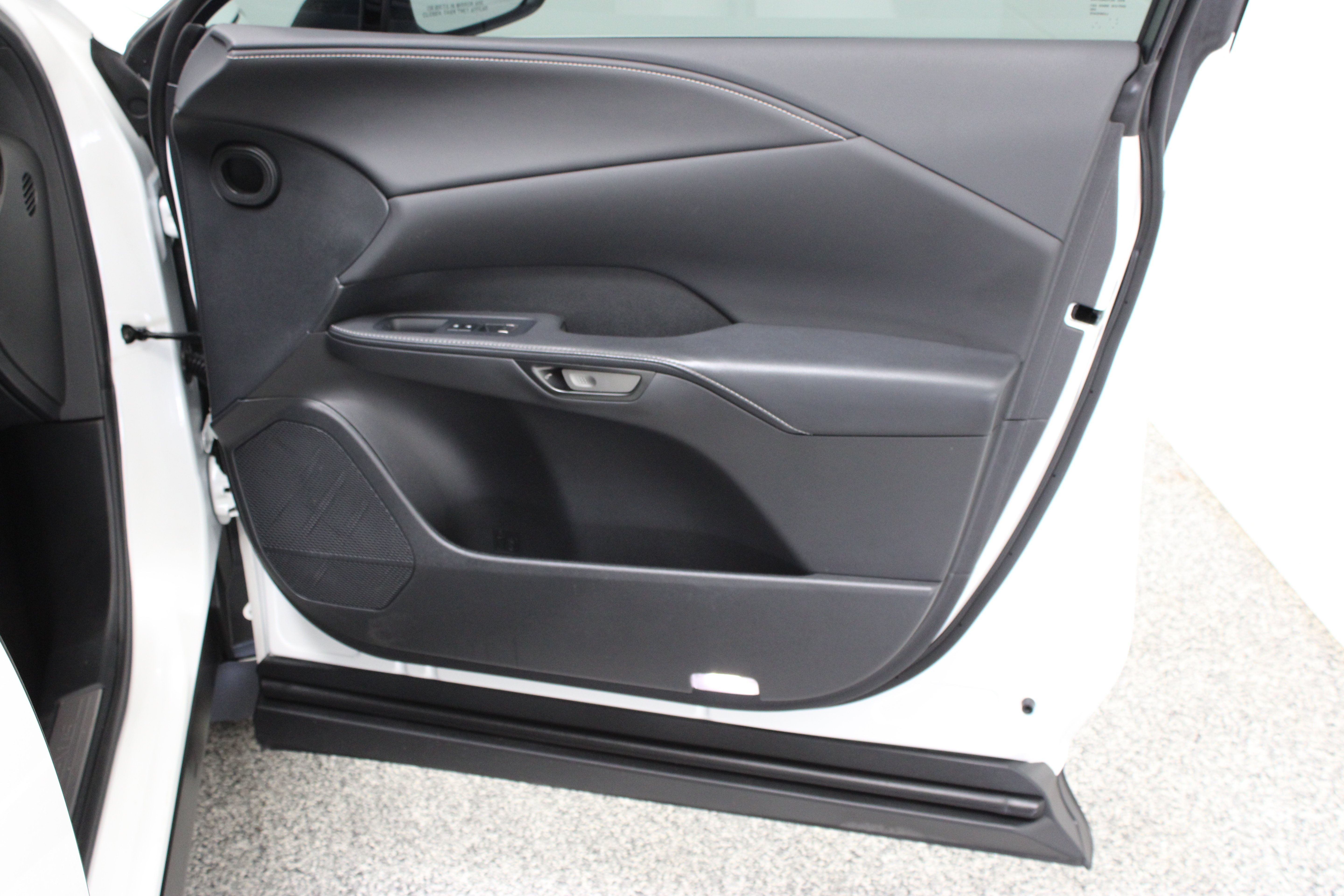 Used 2024 White Lexus RX 350 Premium Plus image 35