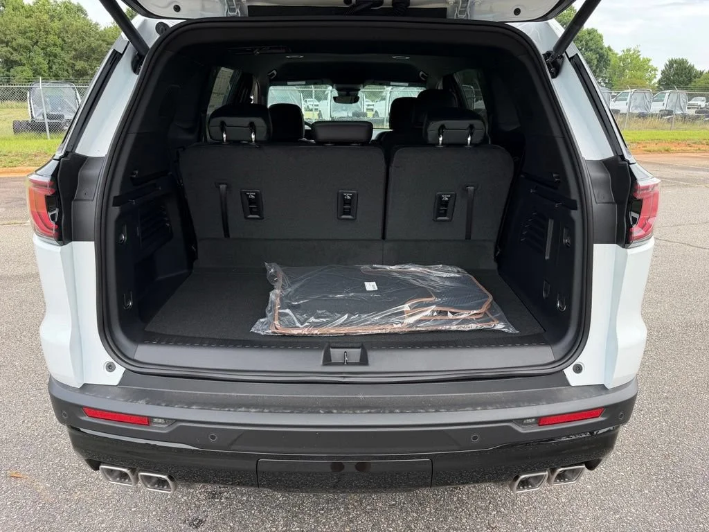 2026 GMC Acadia AT4 - Photo 22