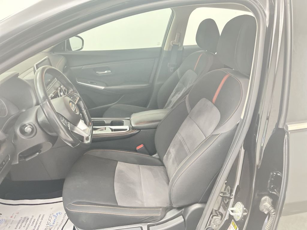 Used 2022 Black Nissan SR image 15
