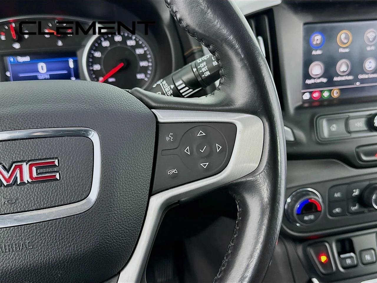 Used 2021 Graphite Gray Metallic GMC SLE image 17
