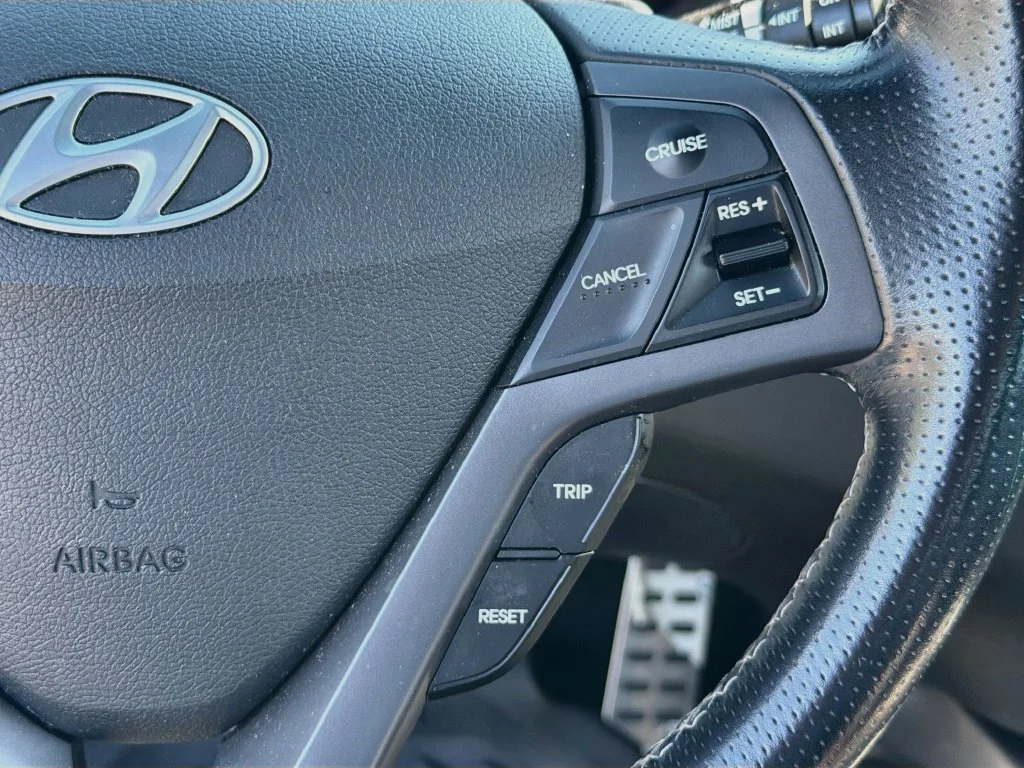 Used 2016 White Hyundai Turbo image 18