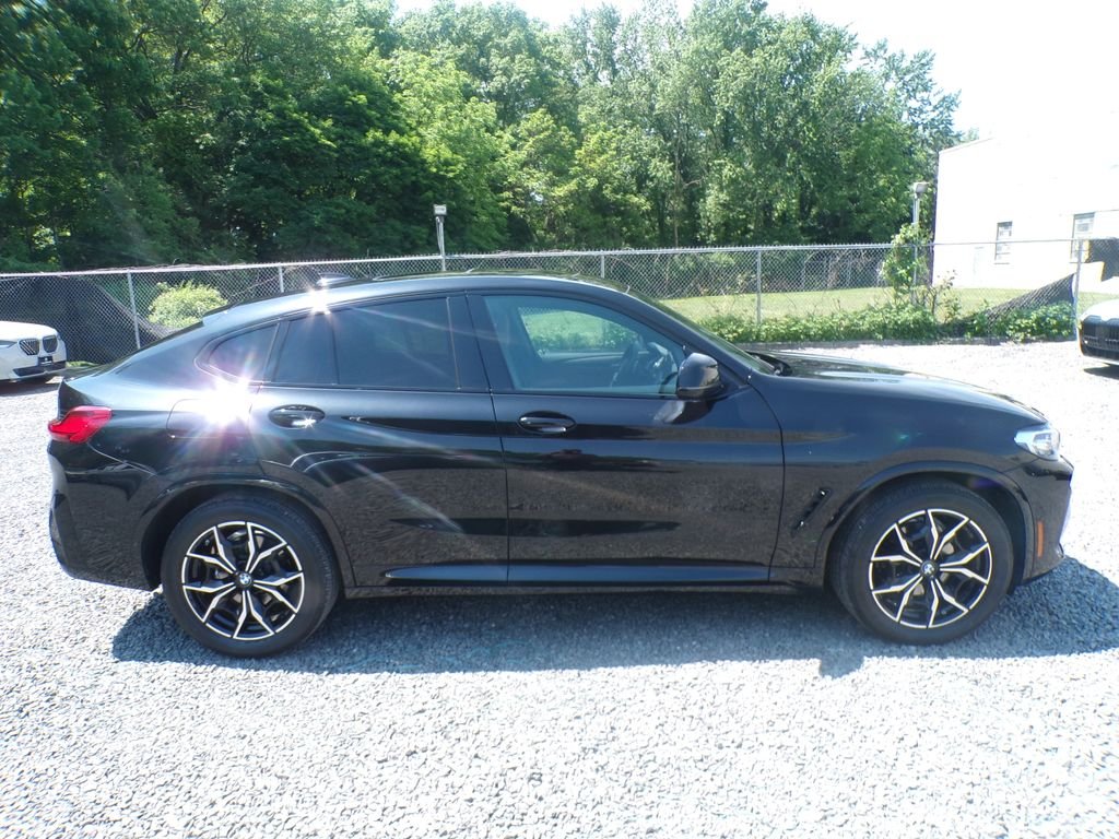 Certified Used 2023 Black Sapphire Metallic BMW xDrive30i image 3