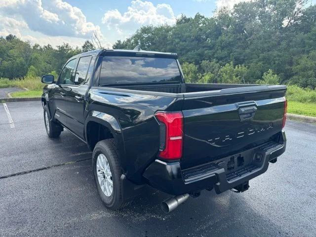 New 2026 Black Toyota SR5 image 5