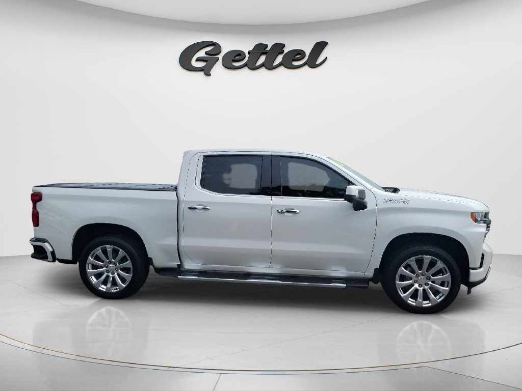 Used 2020 Beige Chevrolet High Country image 3
