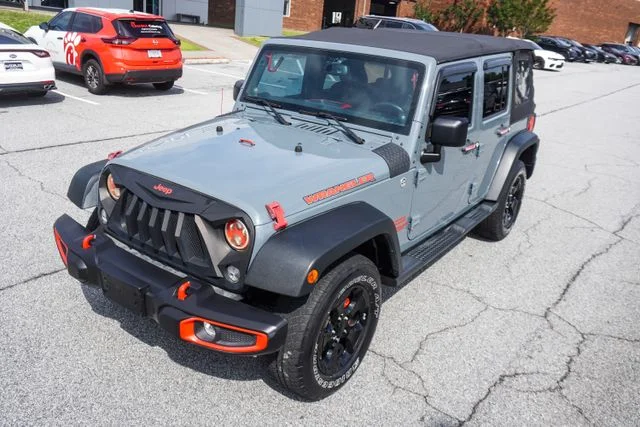 Used 2014 Gray Jeep Unlimited Sport image 13