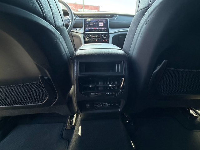 Used 2024  Jeep 4xe image 33