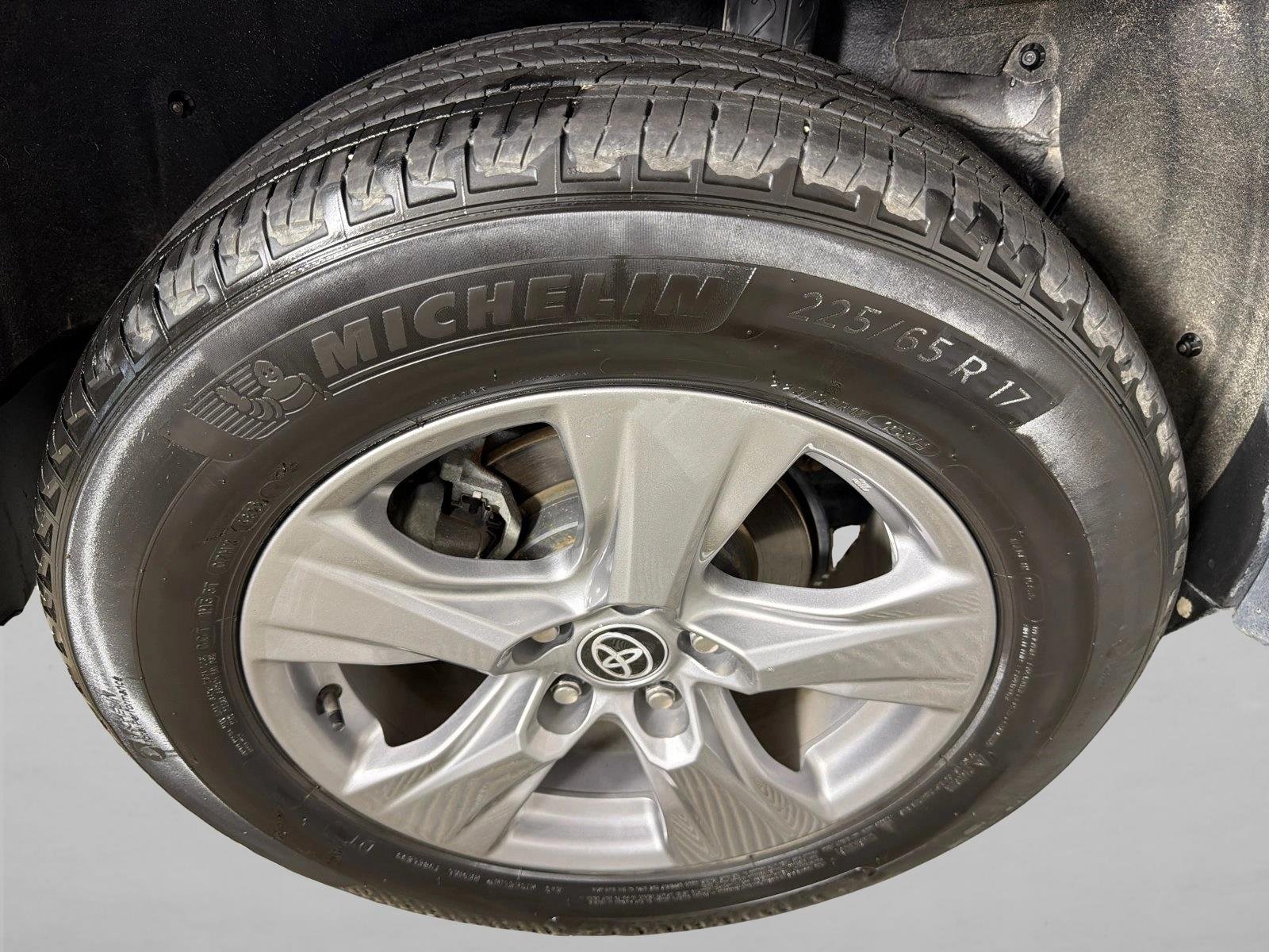 Used 2023 Silver Sky Metallic Toyota Hybrid XLE image 18