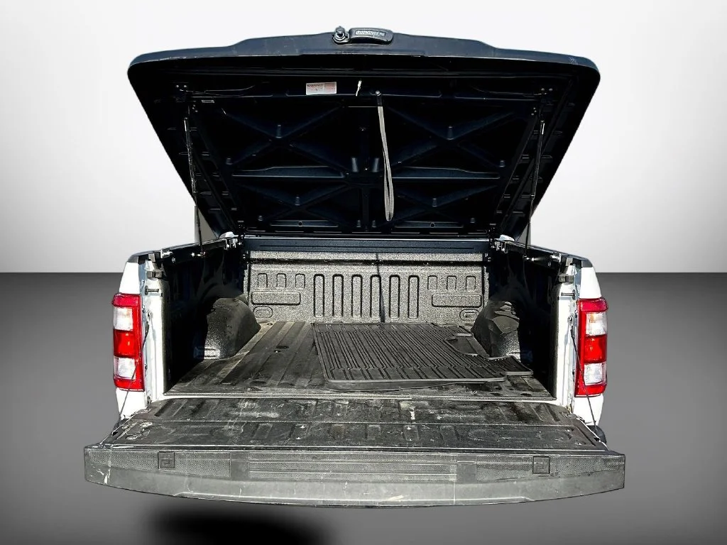 Used 2022 Oxford White Ford XL image 7